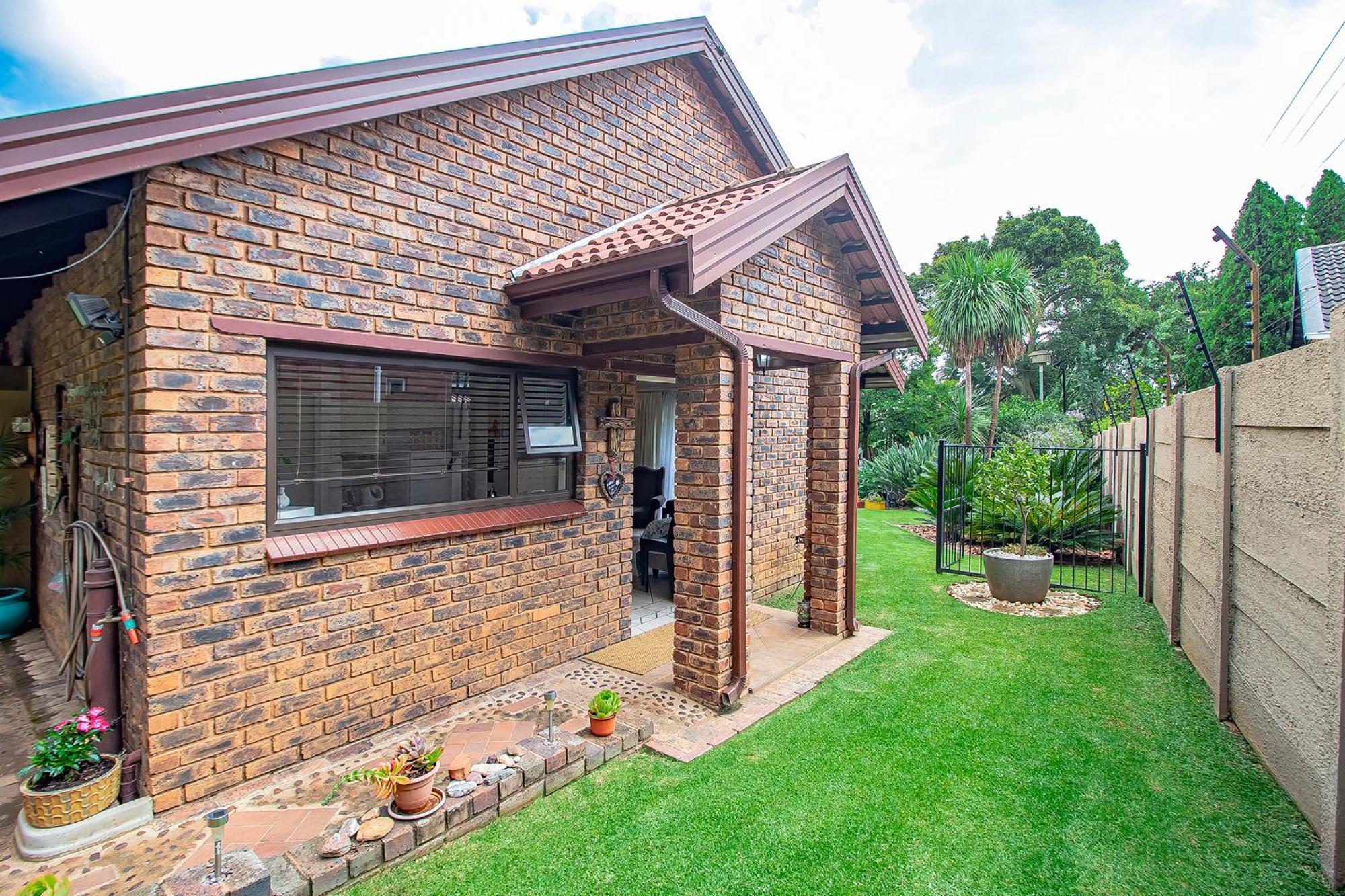 Leozet Self Catering Apartment Pretoria-Noord Exterior foto