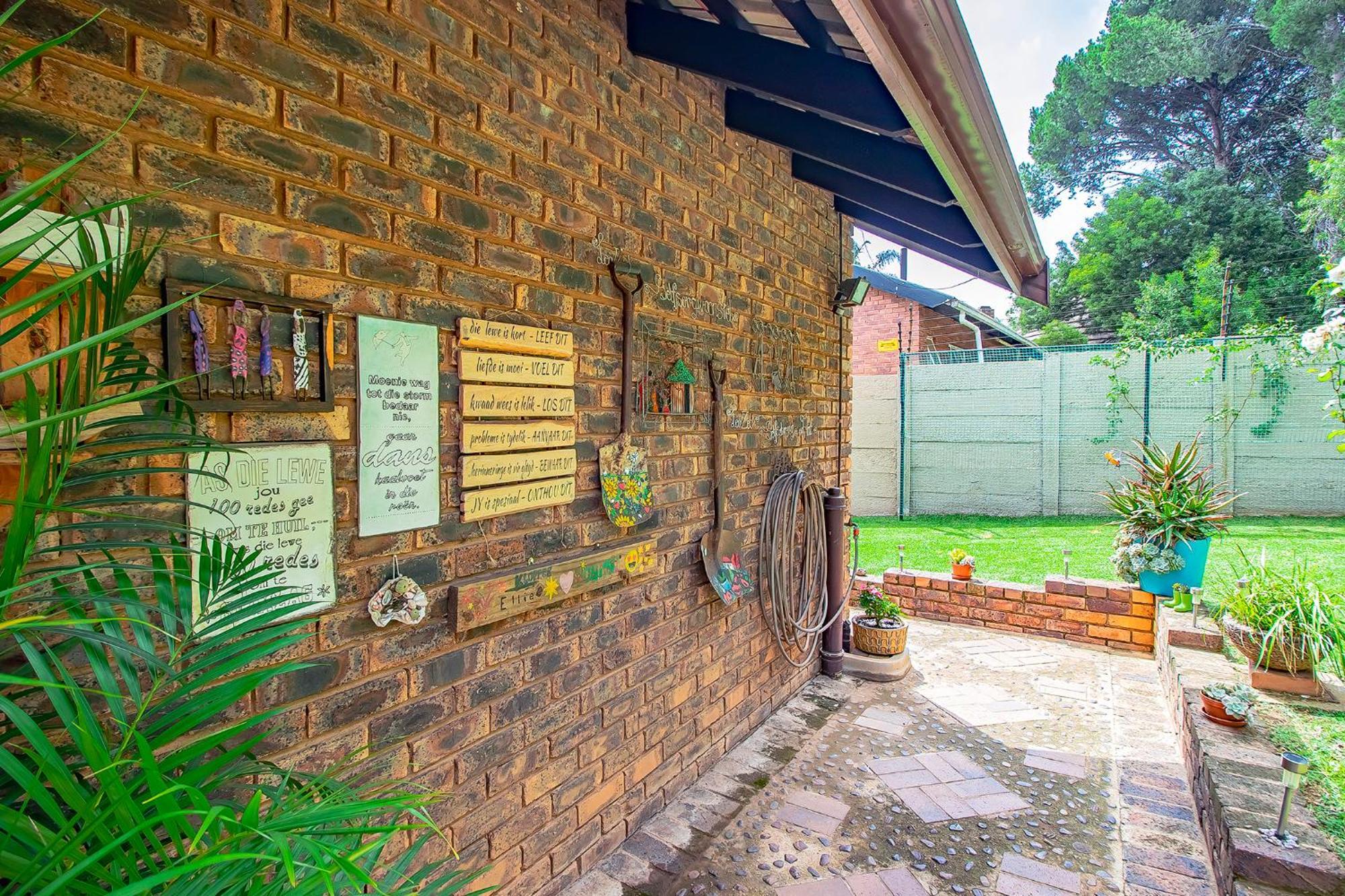 Leozet Self Catering Apartment Pretoria-Noord Exterior foto