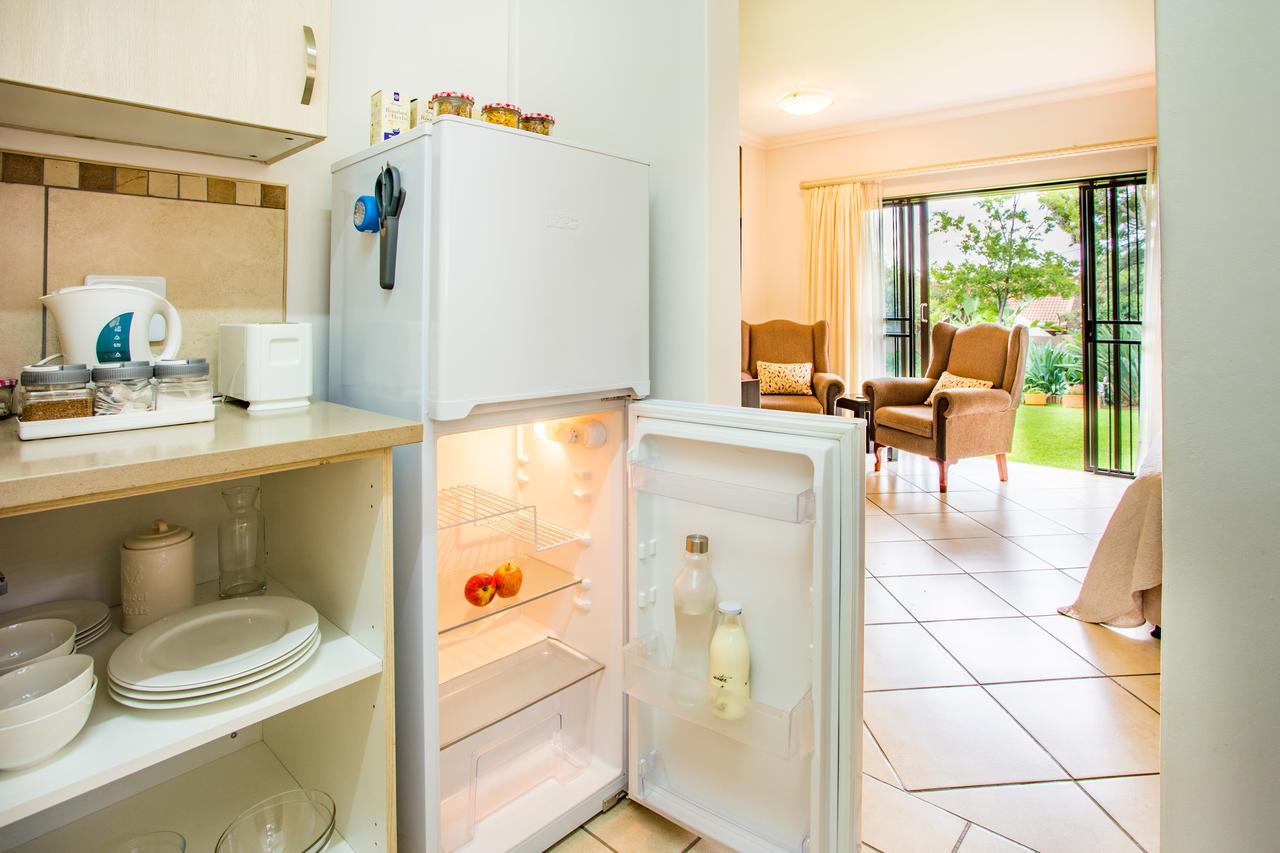 Leozet Self Catering Apartment Pretoria-Noord Exterior foto